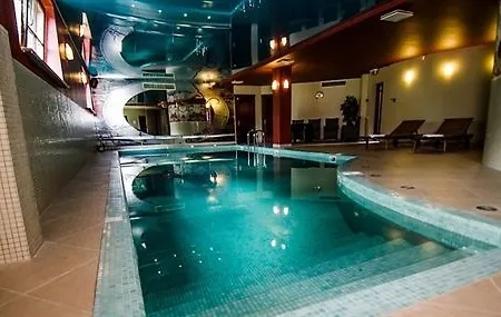 Port Hotel 4*