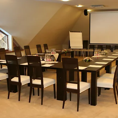 Port Hotel 4*
