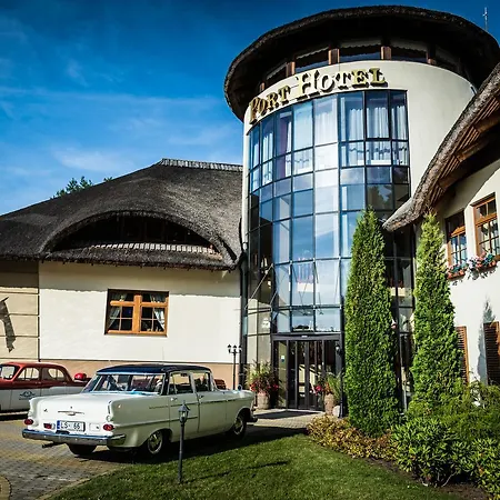Port Hotel 4*