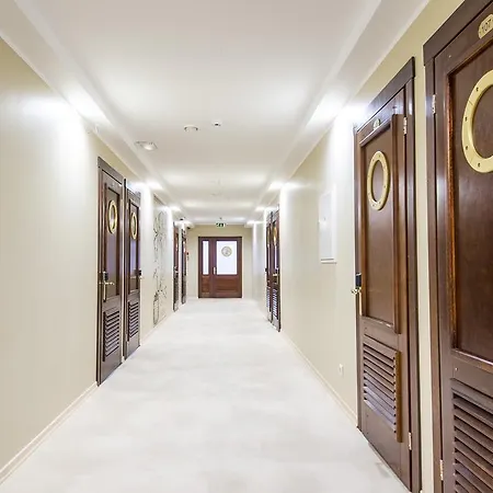Hotel Port 4*