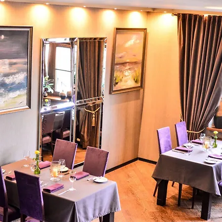 Port Hotel 4*