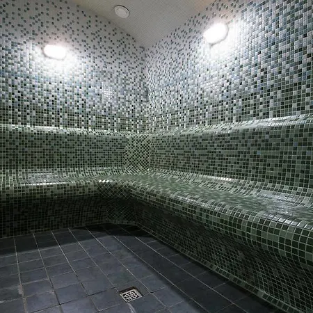 Port Hotel 4*