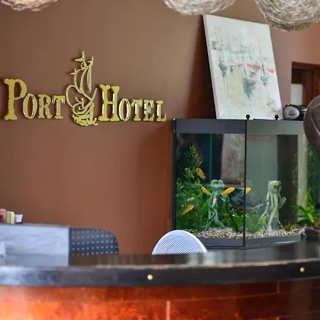 Port Hotel Adazi